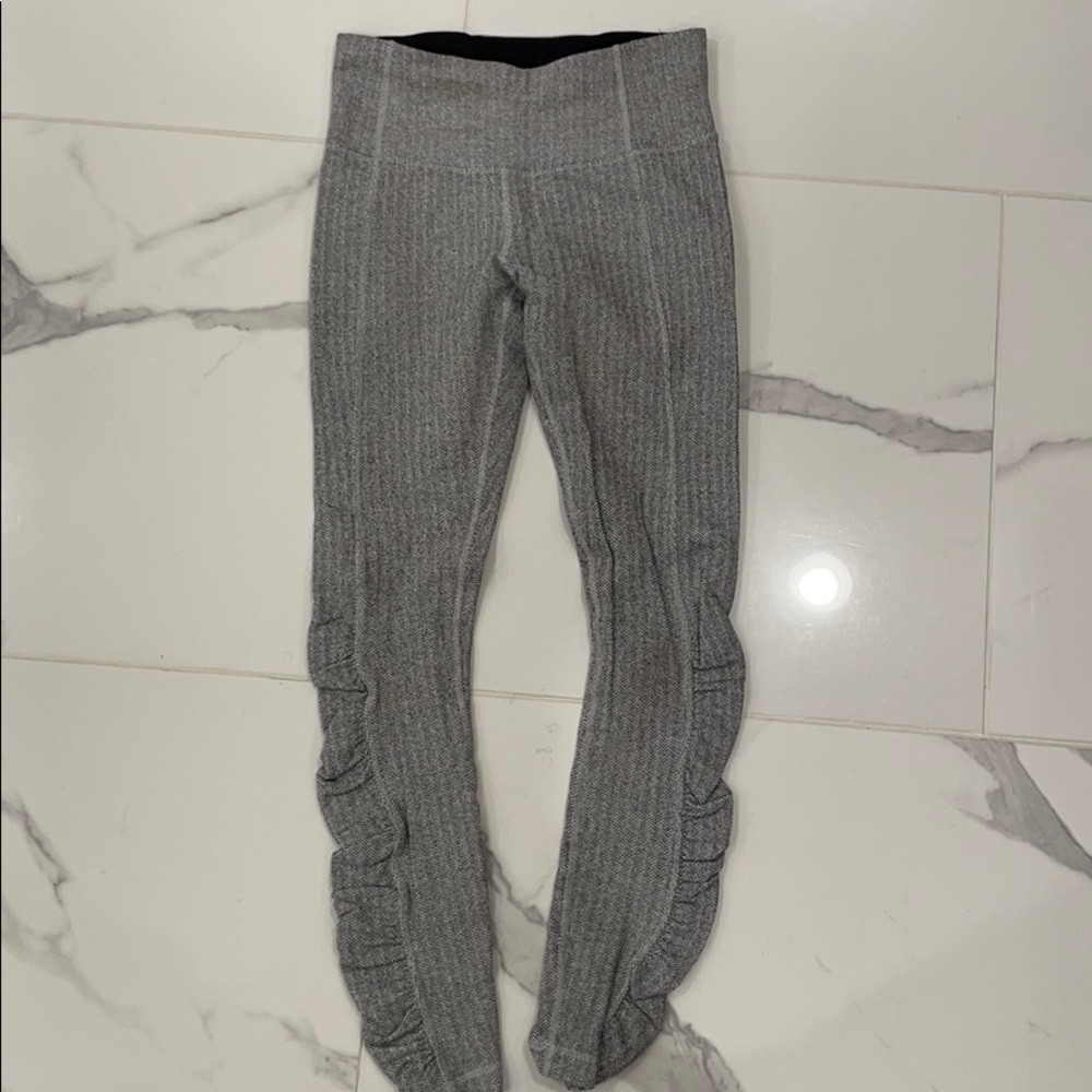 Lulu lemon leggings